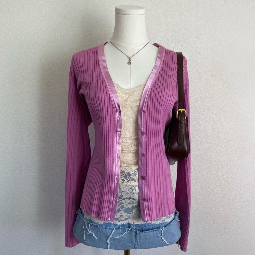 Vintage Y2K 2006 Amber Sun Ribbed Silk Purple Button Cardigan Coquette